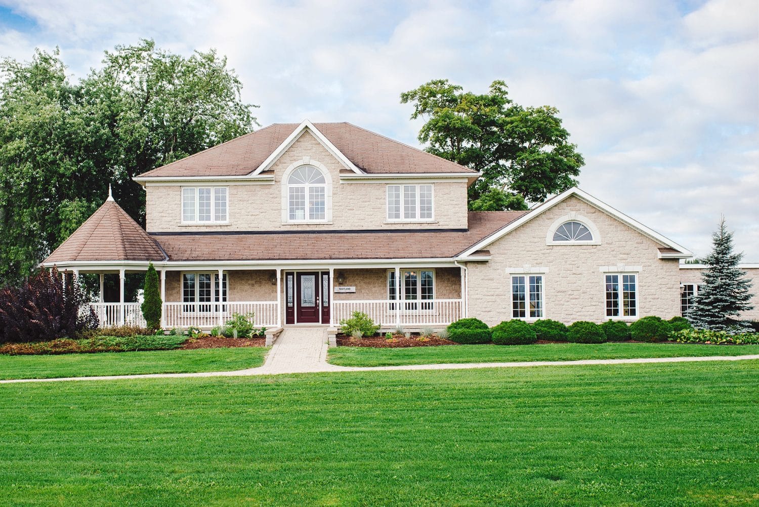 Effective Mold Removal Strategies for Exterior by Aspen Painting Services in Lane Horsham, PA.